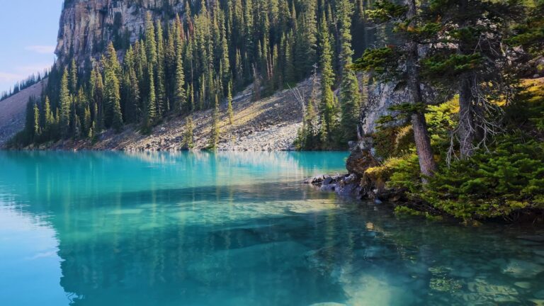 Moraine Lake Boating